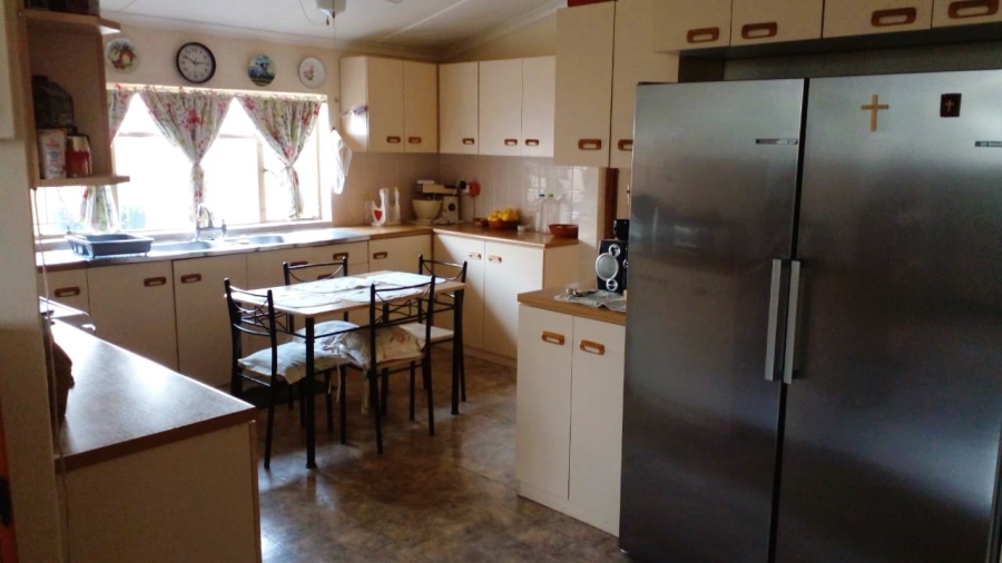 4 Bedroom Property for Sale in Lochnerhof Western Cape